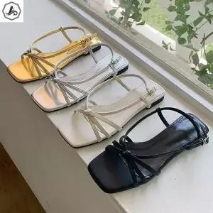 [애슬릿] 플랫 샌들 꼬임 매듭 버클 스트랩 발편한 골드 실버 여름