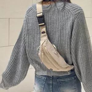 여성 캐주얼 미니멀 힙색 슬링백 나일론 데일리백 경량힙색