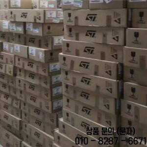 STM32C031G4U6 브랜드: ST 패키지: UFQFPN 28 (4x4) 작동 전압 범위: 2V~3.6V 최대 CPU 주파수: 48MHz