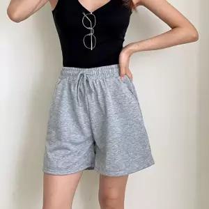 [신상오픈런]|CSP9672|여성용 4부 무채색 와이드핏 밴딩 데일리 트레이닝 반바지