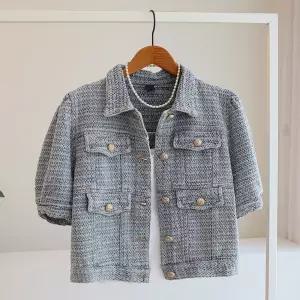 [잇수다] 히스카 데님 트위드 골드버튼 반팔 카라 자켓