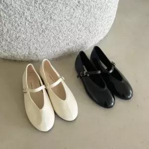 인기상품 로퍼구두 정장구두 통굽단화 플랫 통굽 컴포트화 [WFKV9ES_260414]