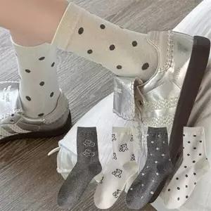 [1켤레] 순면 땡땡이 곰돌이 패션 중목양말 4컬러 2026