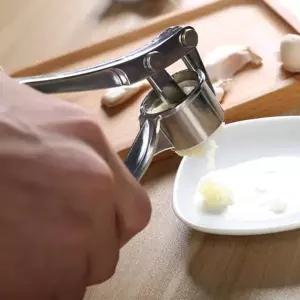 스텐 마늘 다지기 갈릭프레스 압착 칼갈이 WFLOT9A