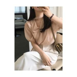 소레수아 봄찰떡 사선 브이넥 시루 블라우