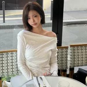 [롯데백화점]온앤온 보트넥 셔링 티셔츠 NEW6SE207