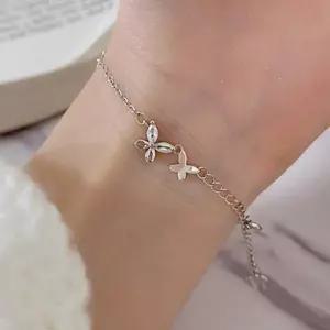 /옷자락 여자 데일리 큐빅 나비장식 체인 팔찌
