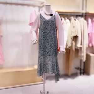 [대구백화점] [시에로]플라워 프린트 언발 뷔스티에 원피스(DBSE2OPF619)