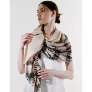 [롯데백화점]닥스 액세서리 [선물포장/쇼핑백동봉]브라운 체크 플리츠 숄 스카프 DCSC6E775