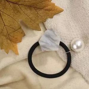 엔젤슈슈 방울 진주 자개 머리끈 그레이 헤어끈 방울큐빅머리끈 방울큐빅슈슈