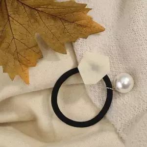 엔젤슈슈 방울 진주 자개 머리끈 아이보리 헤어슈슈 방울큐빅머리끈 방울큐빅슈슈