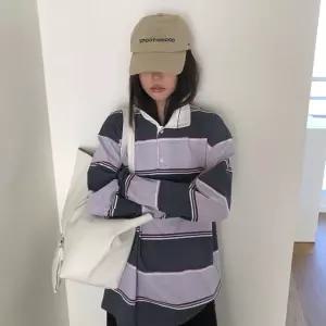 [메이비베이비] Standee Tee (2colors)