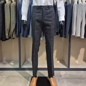 [바쏘](마산점)S/S 다크 그레이 체크 패턴 순모 남성정장바지