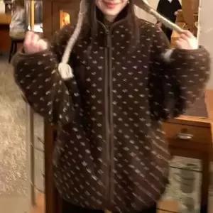 엘럽 여성 니트 레드 포켓 도톰 코트 모피 램스울 원템1