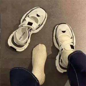 [오너클랜]인기상품 여성단화 가벼운운동화 슬립온 실내화 여자운동화 [WFKXRNZ_260415]