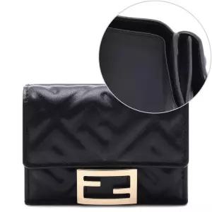 [펜디]26SS 여성 바게트 마이크로 트리폴드 반지갑 (8M0395 AAJD F0KUR 26S)