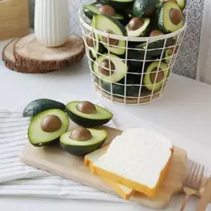 진짜같은 색감과 디테일의 모형 말랑말랑 아보카도 1P 모형음식 모형과일 데코소품