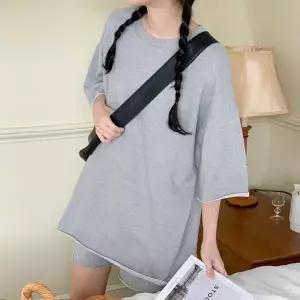 여자 라운드넥 밑단 컷팅 쭈리 반팔 반바지 세트