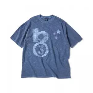 TRAVEL 리틀 비 슬럽 피그먼트 반팔티 블루 섀도우