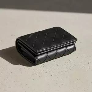 MUST IT_ 여성 인트레치아토 트라이 폴드 지갑666944 VCPP3 8425