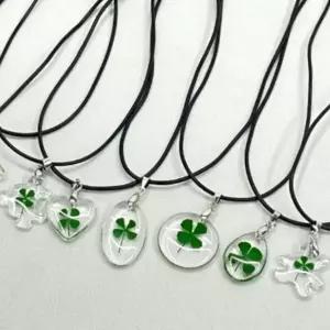 [하프클럽/]클로버목걸이 행운고리 투명 네잎클로버 키링