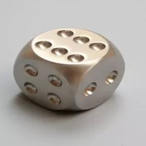 티타늄 합금 주사위 특수 메탈 구멍 보드 게임 다면