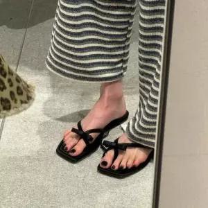 슬송렉샵 여친 샌들 토오픈 조리 아웃도어 슬리퍼 진피 비치 플랫 키작녀 꾹5