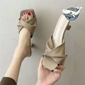 여름 미들힐 정장 샌들 세련된 슬리퍼 프렌치미들샌들 여름샌들 여름반샌들 미들슬리퍼