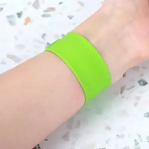 요술팔찌 실리콘 그린 원터치 요술팔찌 원터치팔찌 실리콘팔찌 단체팔찌 팔찌티켓