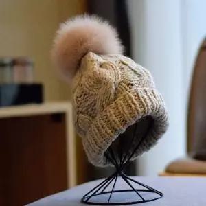 오품 여자겨울모자 니트비니 방울비니 방울모자 스키장모자 등산 털모자