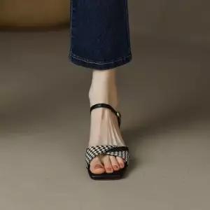 9528 여름샌들 스트랩 여성샌들 미들힐 로우힐 여름샌들 스트랩샌들 여성샌들 웨지샌들