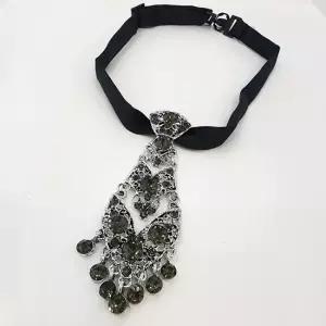 단체 행사 셀프웨딩 촬영 남성 여성 보석 넥타이 셀프웨딩룩 미니넥타이 보석넥타이