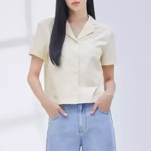 [미쏘] 테일러드 넥 크롭 셔츠 (MIWYAC720A-T)