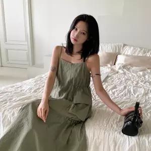 여성 카고포켓 롱 원피스 어깨끈 바스락