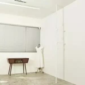 공간 활용 기둥 고정식 폴행거 1단