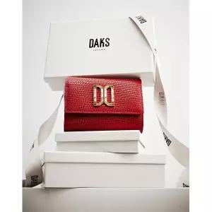 [롯데백화점]닥스 액세서리 [ALEXA] 알렉사 레드 가죽 고급 크리스탈 장식 DD로고 반지갑 DCWA6E282