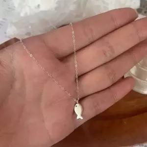 물고기 행운의 물고기 목걸이 여자친구 여성 친구 우정 커플 목걸이 팬던트 선물 주얼리