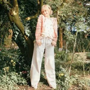 [롯데백화점]써스데이 아일랜드 플라워 프린트 니트 풀오버 T262MSW133W