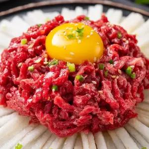 한우 1등급 암소 육회 200g + 간장소스 /KN