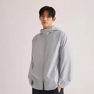 스파오 [UV차단] 라이트 패커블 윈드브레이커_SPJJG25C09