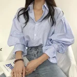 스트라이프셔츠 벌룬 소매 셔츠 카라 루즈핏 블라우스