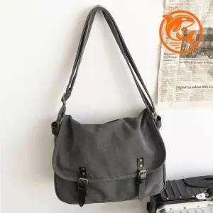 학생 가방 빈티지 크로스백 다용도 서류가방 그레이 색상