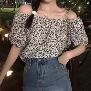 플라워 오프숄더 퍼프 소매 블라우스 데이트룩