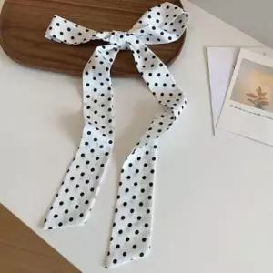 [신세계라이브쇼핑][옷자락] 여성 도트 무늬 쁘띠 포인트 스타일 스카프