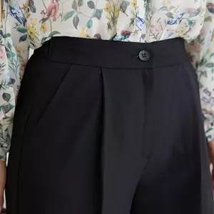 [김여사]믿고입는 세미 통팬츠