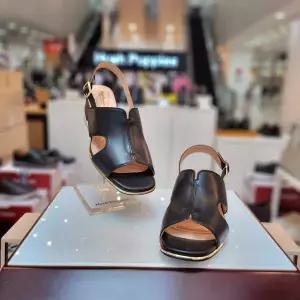 [허시파피]여성 발 편한 4cm 천연 가죽 청키굽 스퀘어토 심플 샌들 3f26021-8_CA