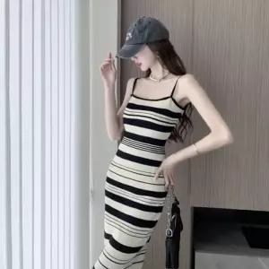 [리빌모아]여자 슬림핏 라인 배색 끈 나시 니트 원피스 SDW-OPS-SURD382