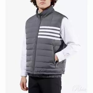톰브라운 4바 스트라이프 폴리 트윌 패딩 베스트 MVD024X 07259 035