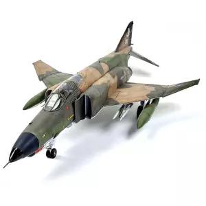 미군 공군 F-4E 전투기 정밀재현 프라모델 크리스마스 조립