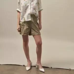 [올리비아로렌]올리비아로렌 HC03 숏기장 호박바지 스타일 팬츠 VVC DS5M 6276 (48232609)